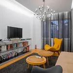 Central Luxurious 2 Bd Flat Near Ndk