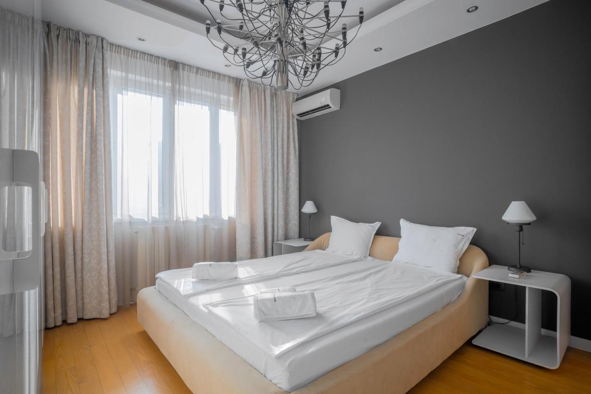 Central Luxurious 2 Bd Flat Near Ndk Sofia