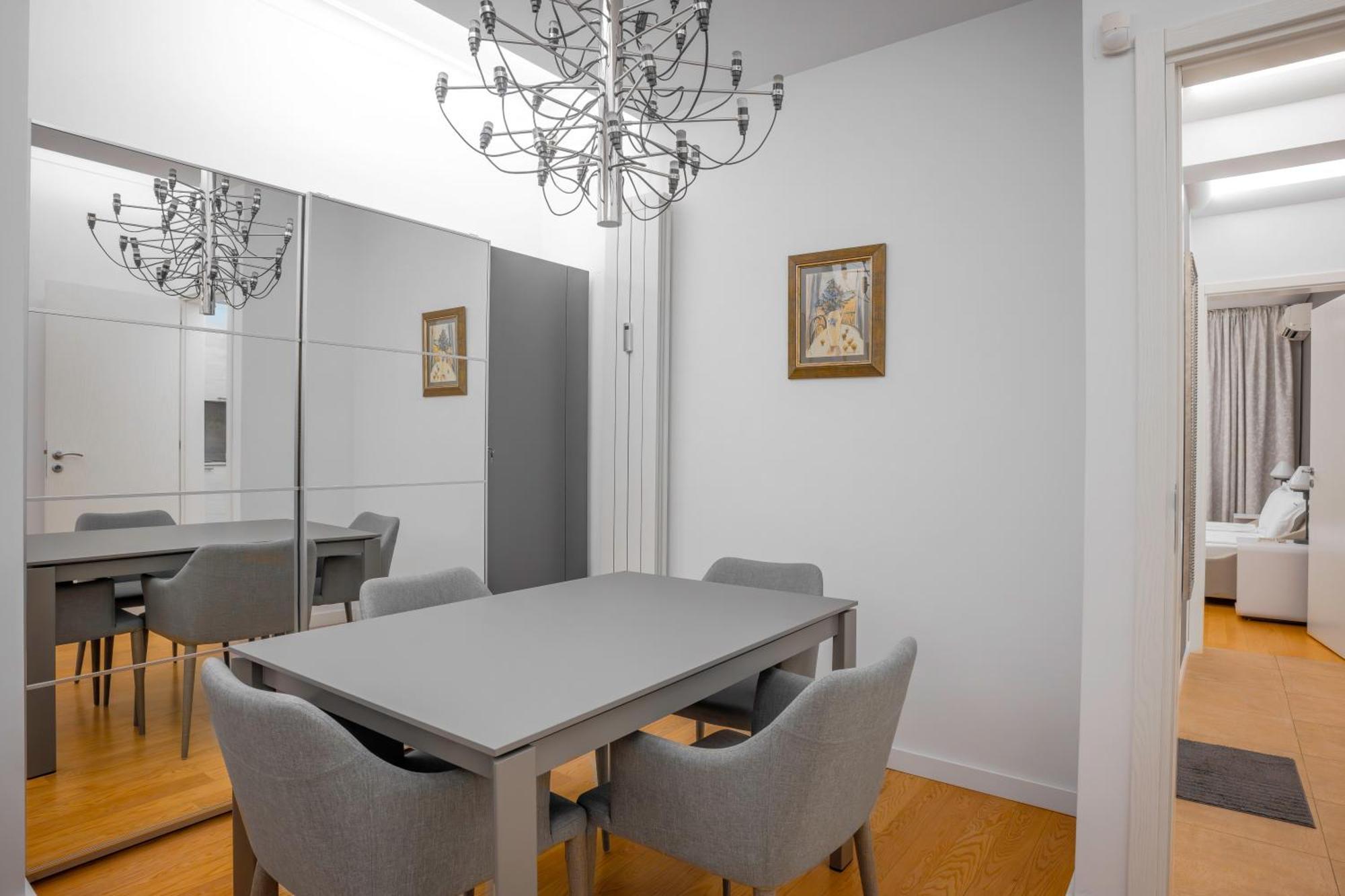 Central Luxurious 2 Bd Flat Near Ndk * Sofia